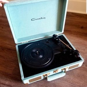 Urban Outfitters x Crosley Turntable